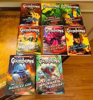 8 Frightening Goosebumps Series Books Box Set R.L. Stine